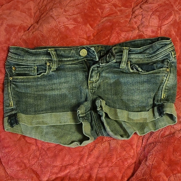 💜2/$15 - Garage Jean shorts